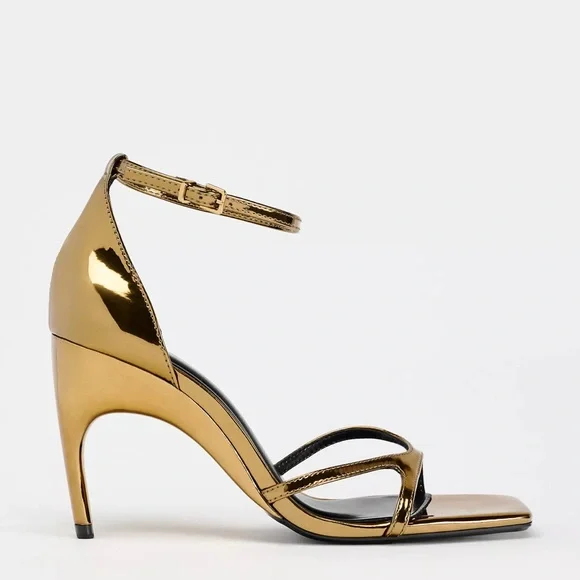 ZARA NWOT OVAL HEELED METALLIC SANDALS - Picture 2 of 6